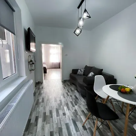 5 Apartment *
